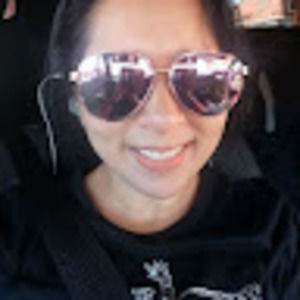 Meet your Posher, Saramay